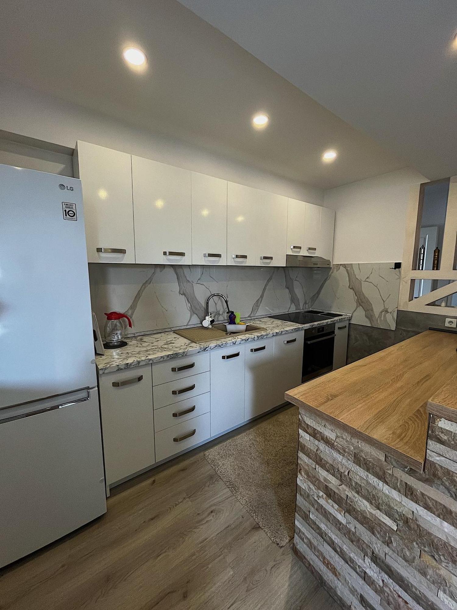 Apartment Hm